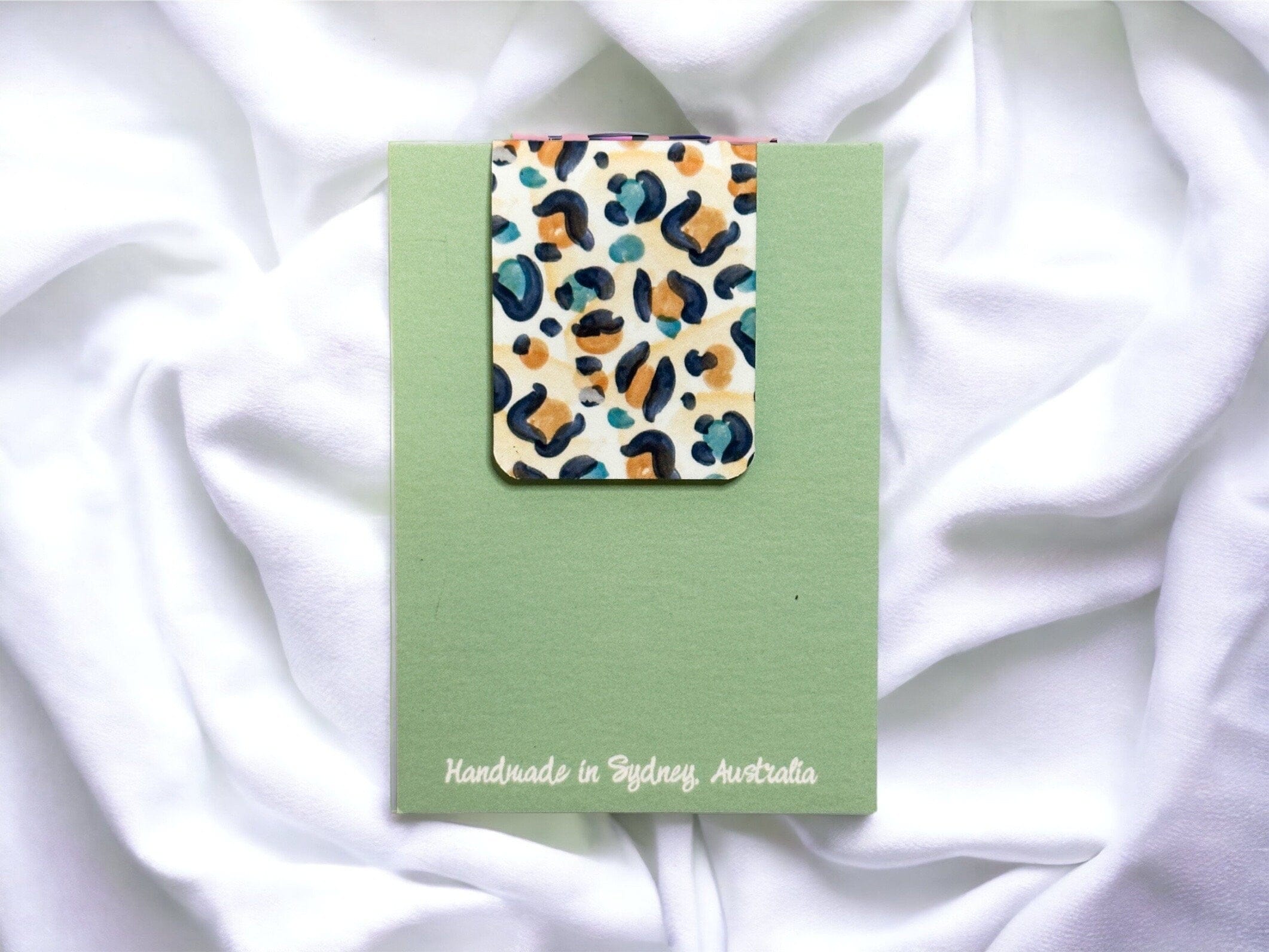 Patterned Magnetic Bookmarks